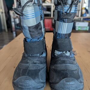 Kamik Boys Winter Boots Size 10